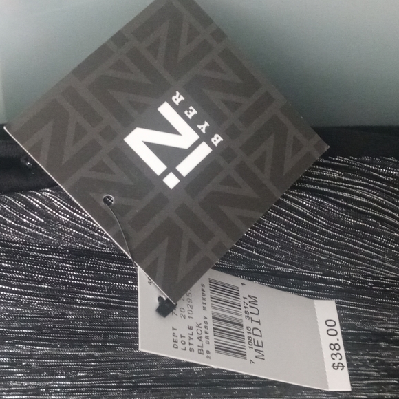 Top White and silver - Picture 4 of 4